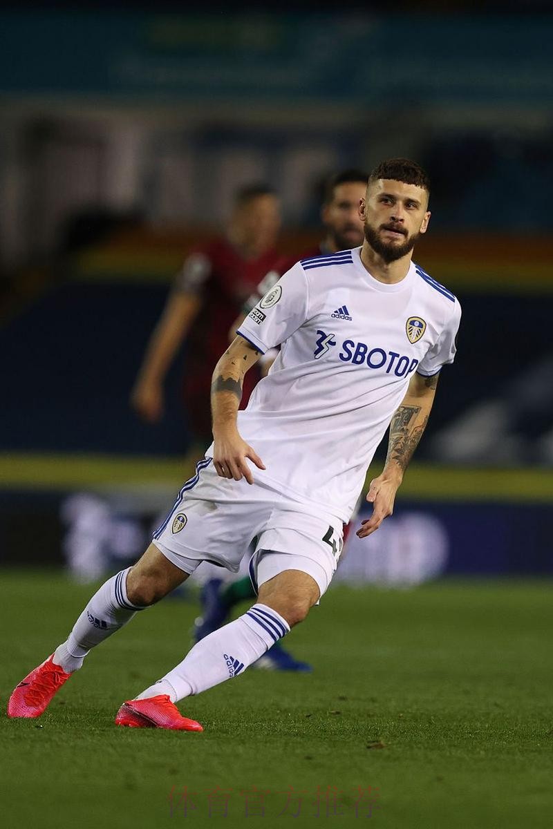 世体:皇马为塞巴略斯送上了一份续约3年的报价 世体:皇马为塞巴略斯送上了一份续约3年的报价